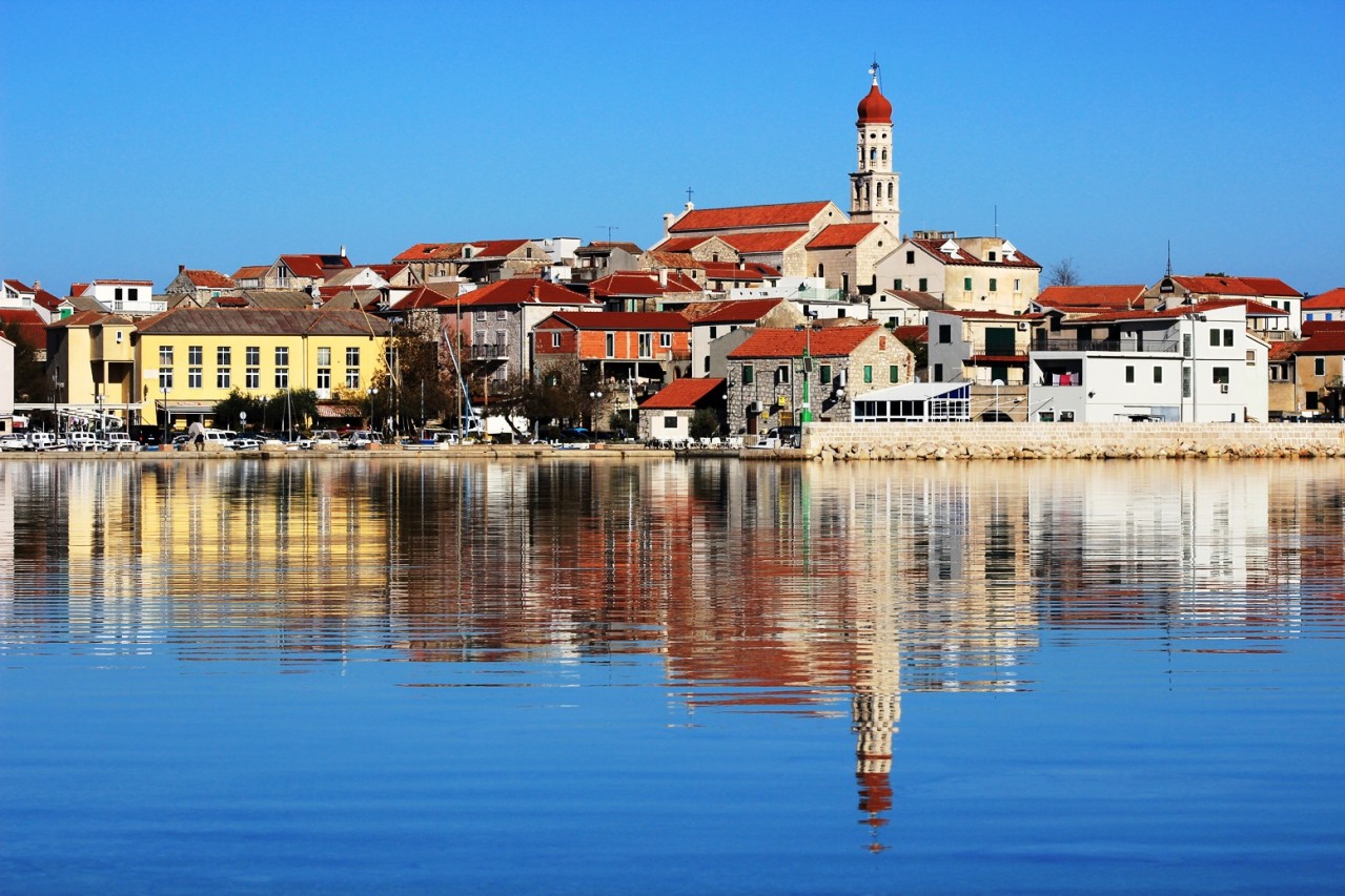 Načelnik priljubljenega otoka na Hrvaškem v bordelu trošil občinski denar