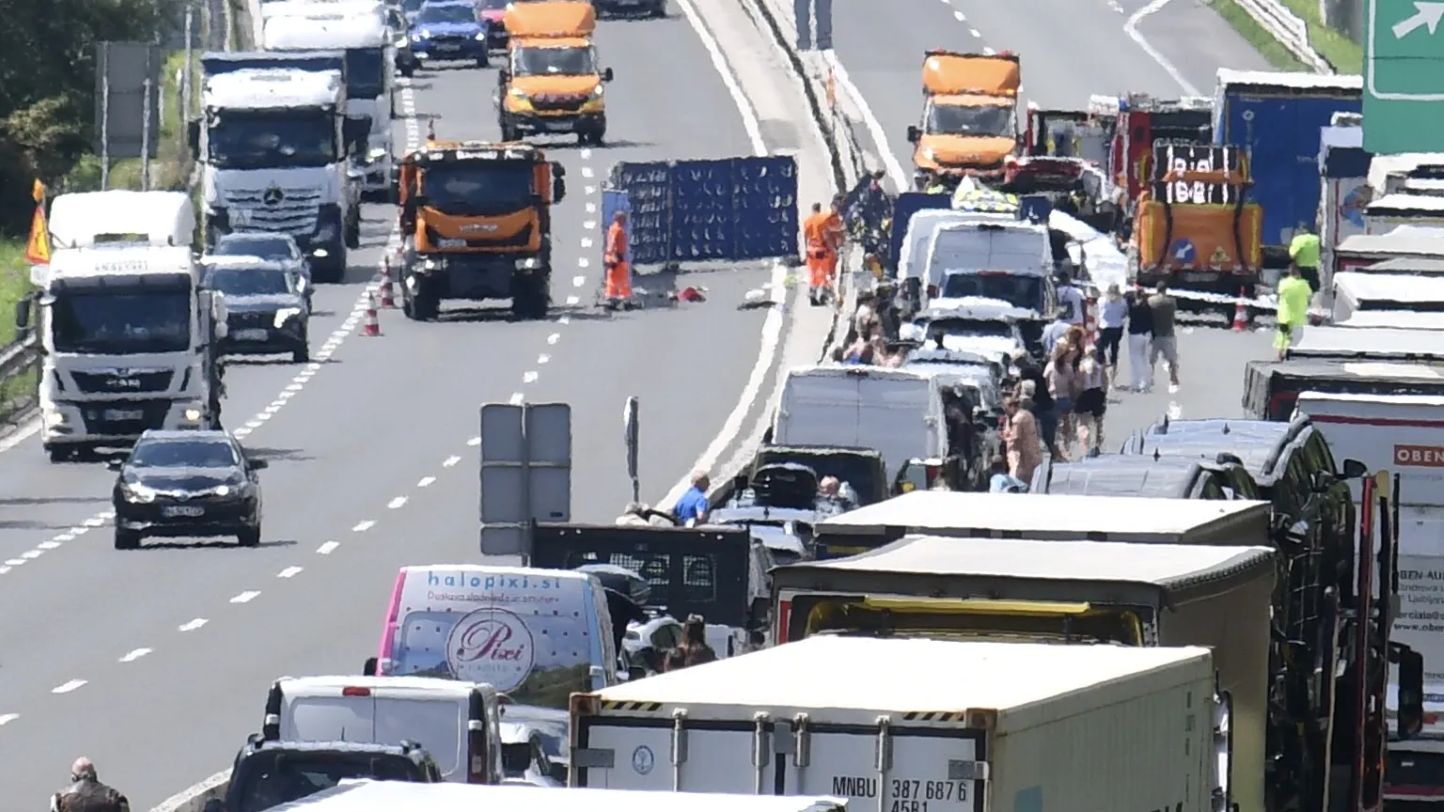 Znane nove podrobnosti včerajšnje hude prometne nesreče na Štajerski avtocesti