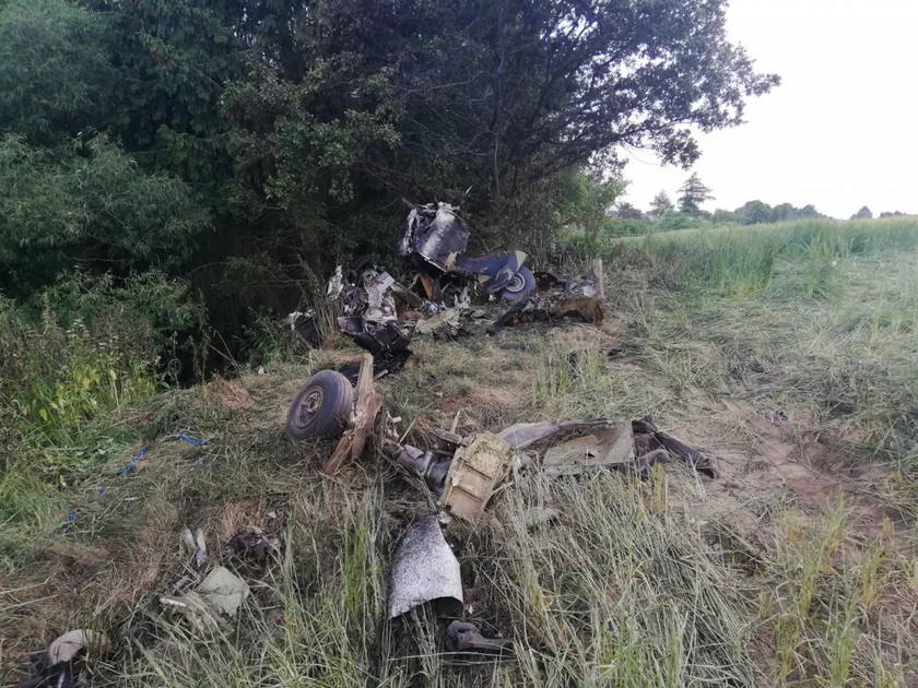 FOTO: Strmoglavilo letalo, ki je še pred dnevi pristalo na mariborskem letališču