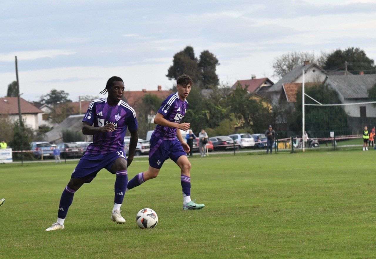 Maribor v gosteh ugnal Slovenj Gradec s 7:0