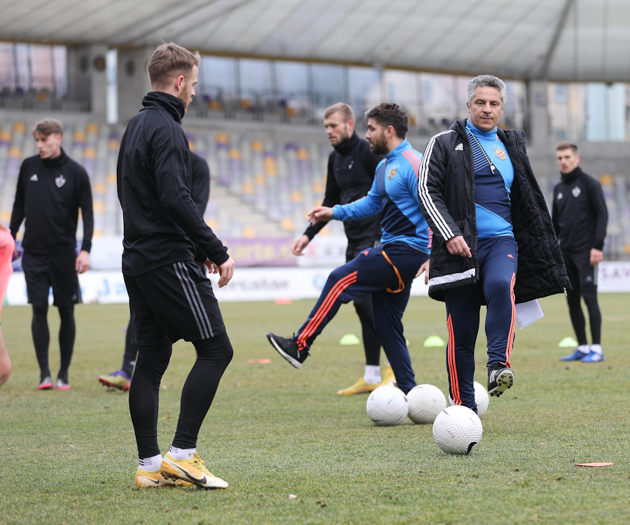 Ljudski vrt: Prekuženih že skoraj 60 odstotkov