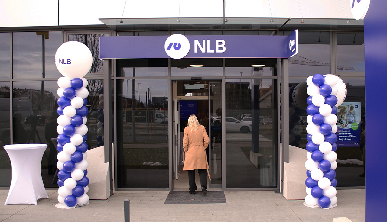 Pri NLB svetujejo previdnost zaradi povečanega števila lažnih telefonskih klicev