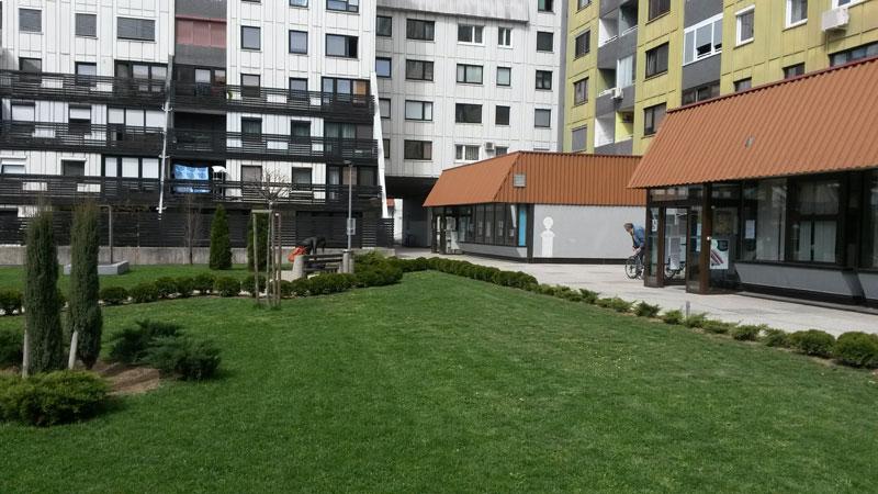Zaradi vdora meteorne vode zaprta Knjižnica Nova vas