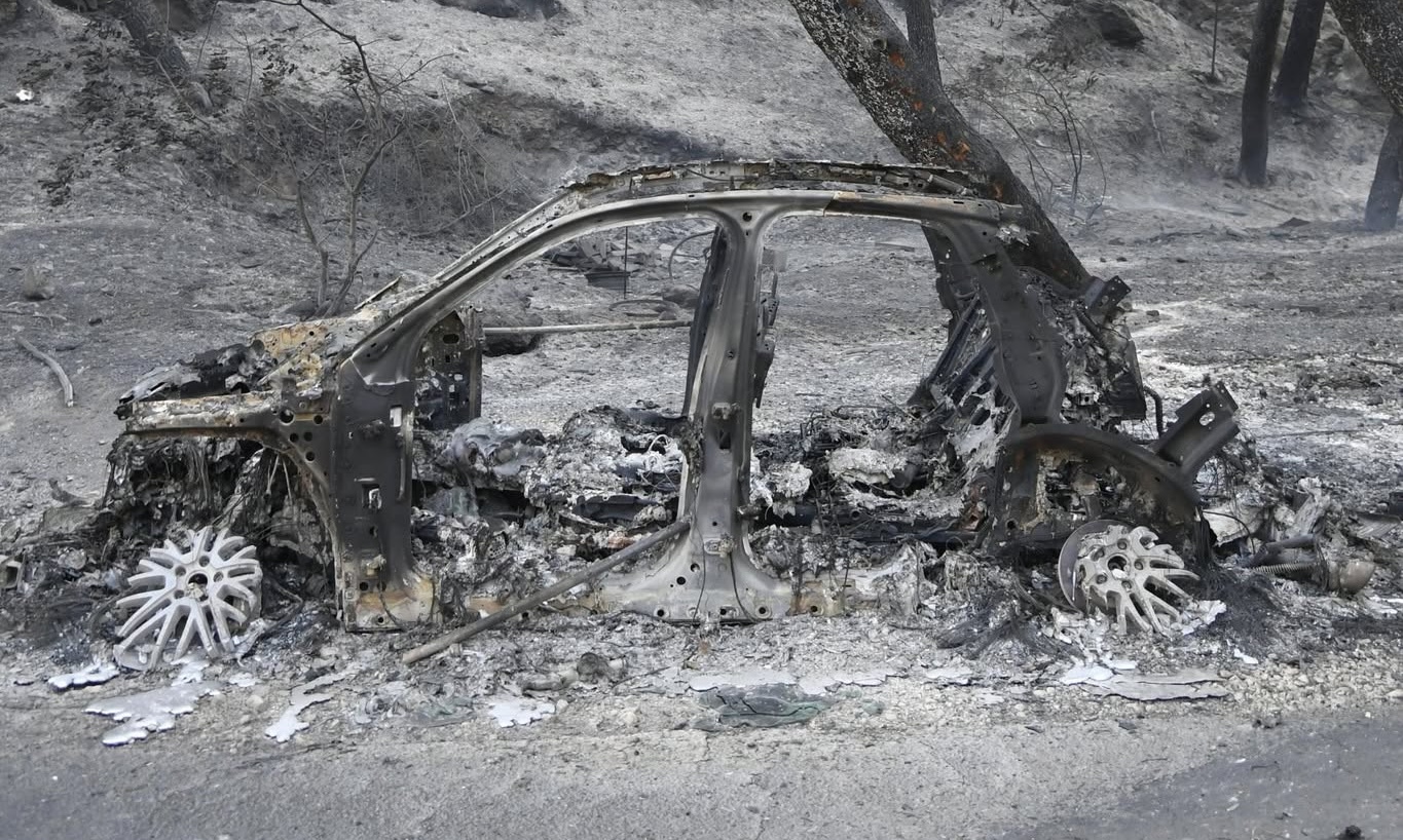 Katastrofalen požar na priljubljeni hrvaški počitniški destinaciji: Poškodovanih najmanj 36 ljudi, sedem v smrtni nevarnosti