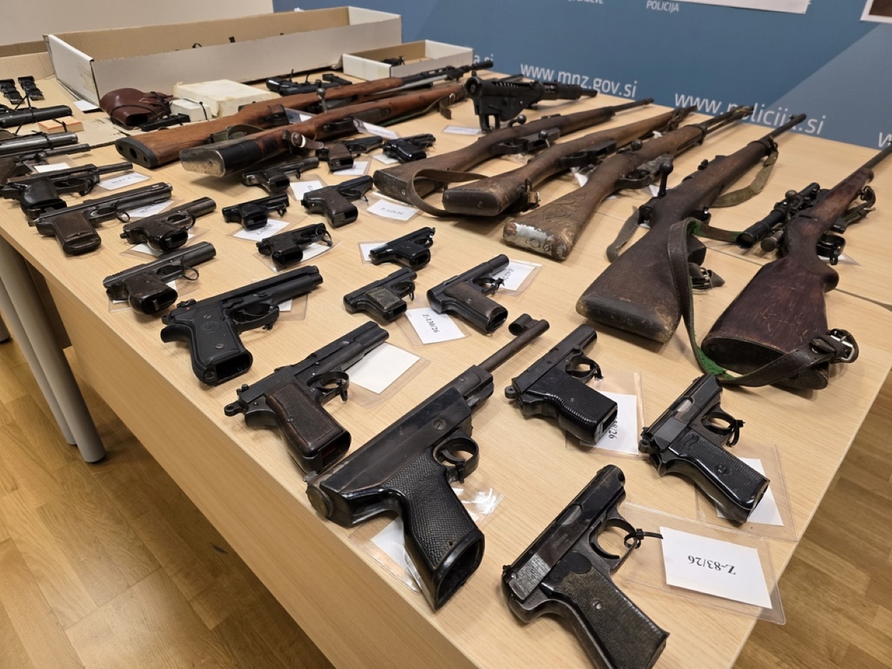 Slovenski državljani predali več kot 30.000 kosov streliva, orožja in eksplozivnih sredstev