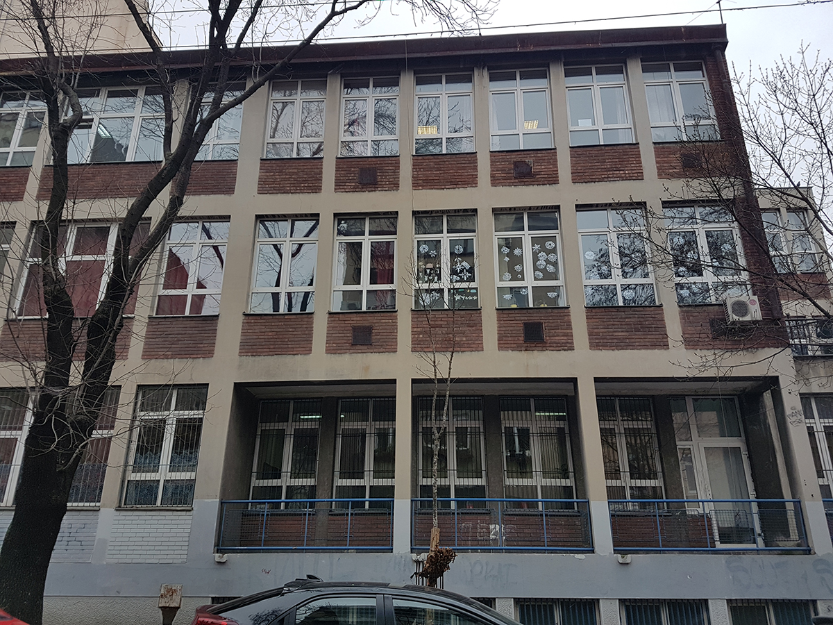 Bodo Srbi zrušili šolo na kateri se je odvil krvavi zločin?