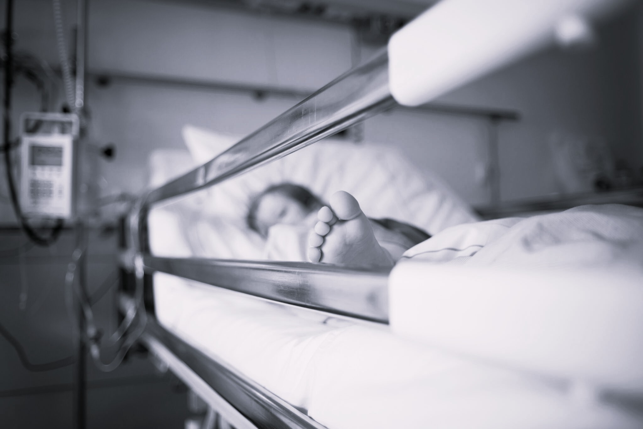 Štiriletna deklica umrla po rutinski operaciji: »Moj otrok ni bil nikoli bolan«