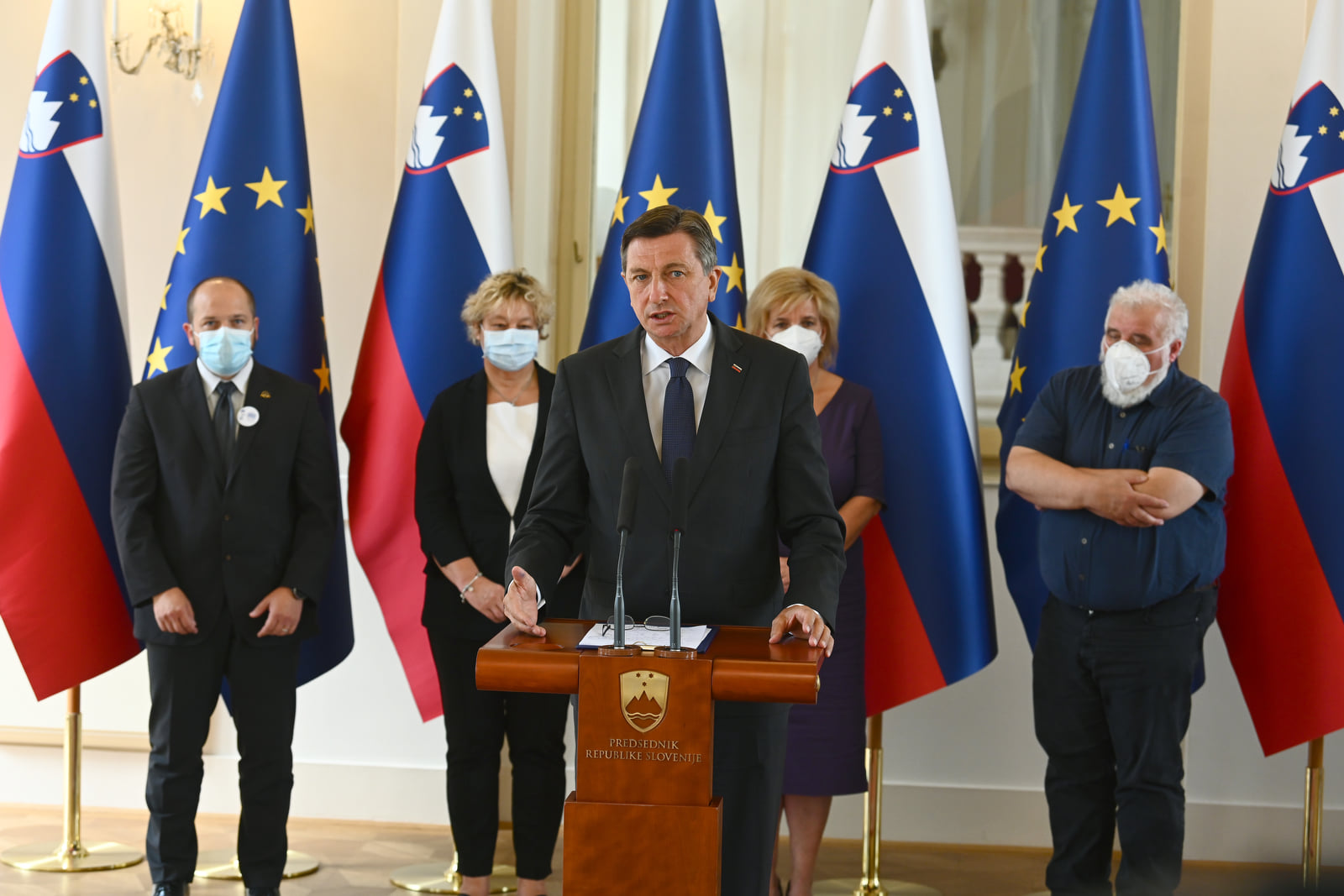 Pahor: Za obvezno cepljenje proti covidu-19 le, če je to edina pot