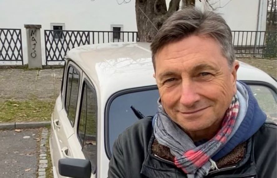 Dražba za katro je zaključena, to sporoča Pahor