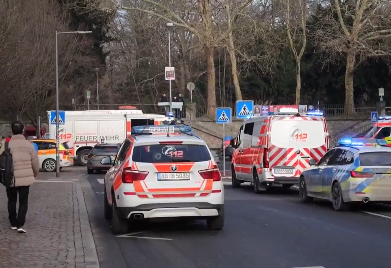 V Nemčiji sredi parka zabodel več ljudi, med žrtvami tudi otrok