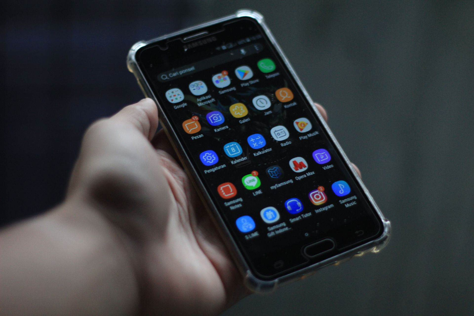 Imate Apple ali Samsung? V Sloveniji imate veliko prednost, a je večina ljudi niti ne izkoristi