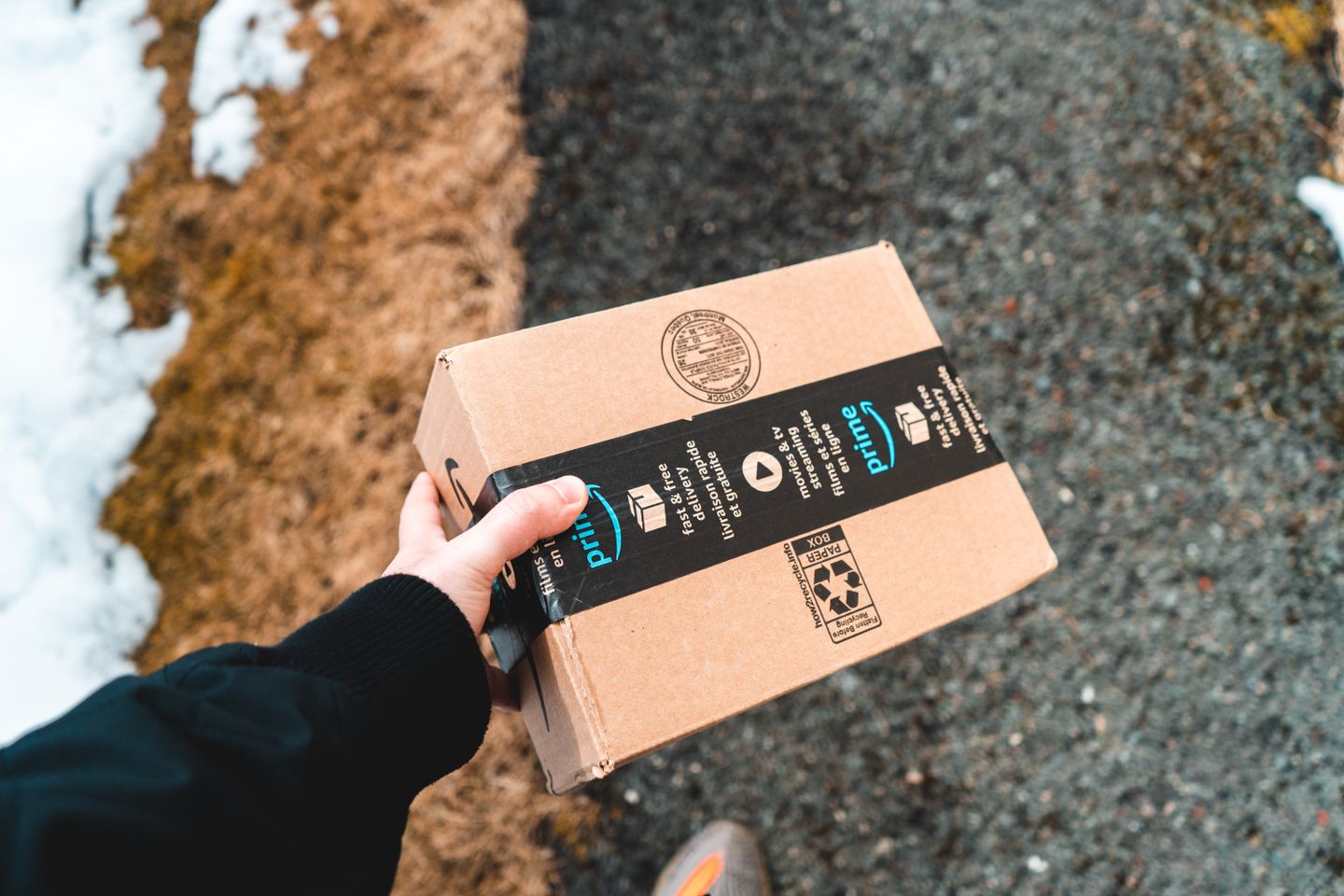 V Avstriji zavrelo zaradi novega davka na paketne pošiljke