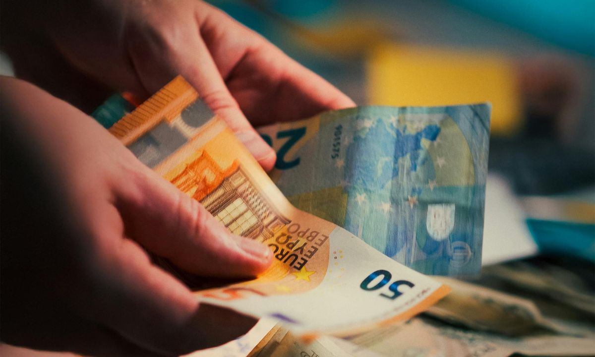 Tudi Nemčija uvaja zgornjo mejo plačevanja z gotovino