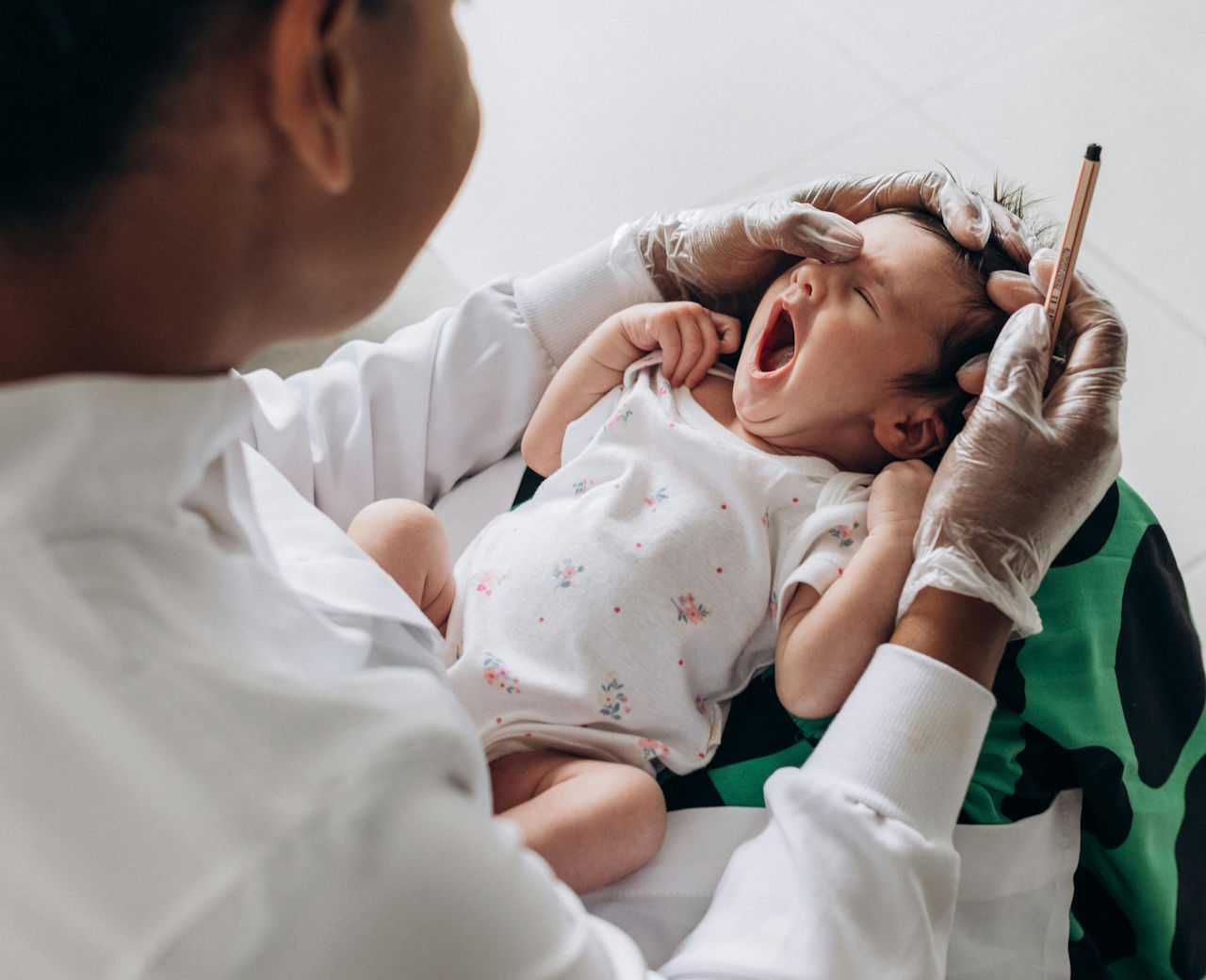 Zakaj bi morali dojenčki pred odvzemom krvi dobiti sladkor?