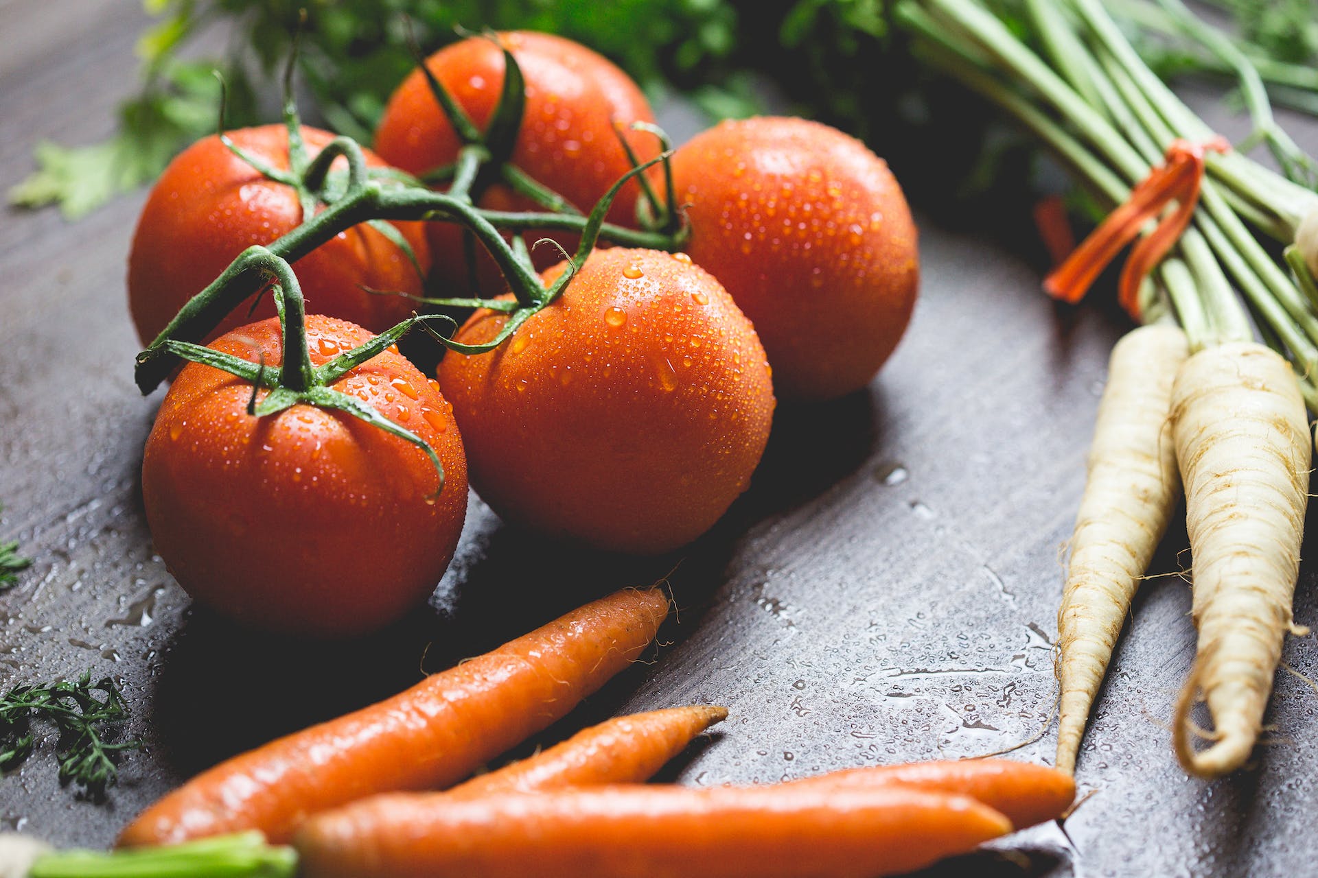 Odpoklici: Odvzem več vzorcev sadja in zelenjave razkril tveganja za zdravje