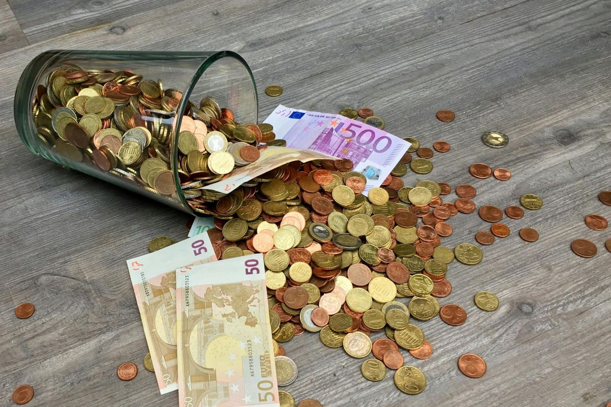 V ponedeljek se za posameznike izteče pomemben rok za prijavo, ste med njimi?