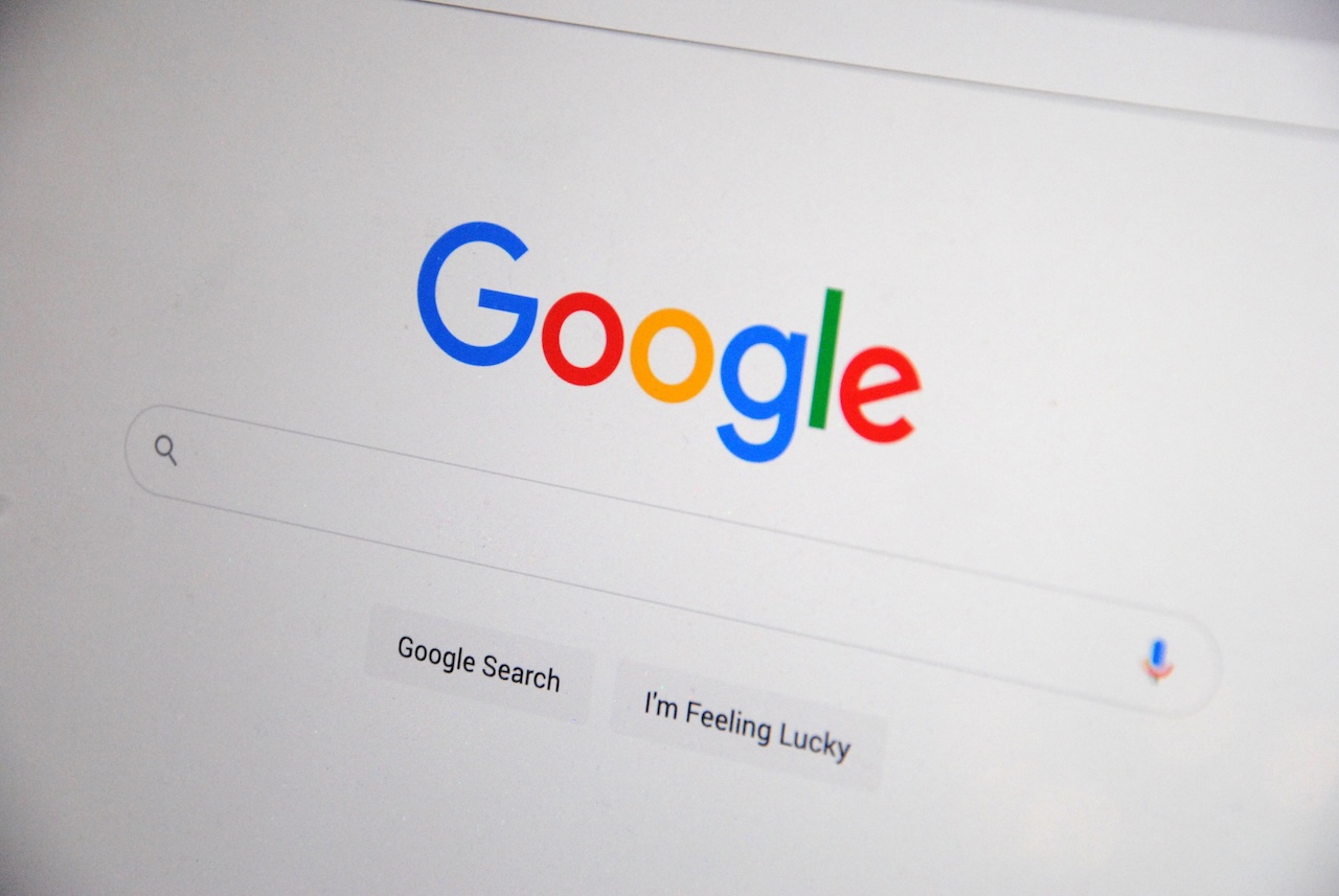 Google pod drobnogledom: Vaša telefonska številka je lahko povezana z računi brez vašega vedenja