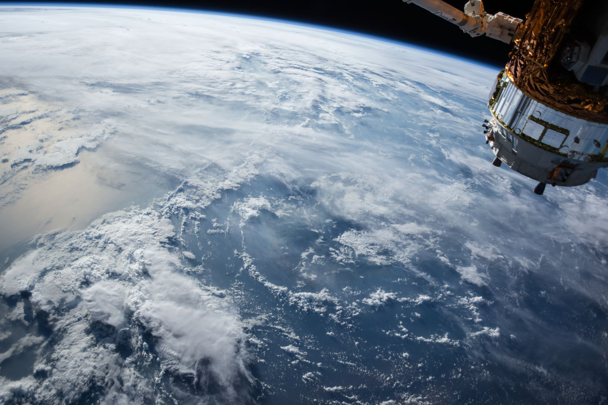 Nova realnost: Sateliti nam rešujejo tudi življenja