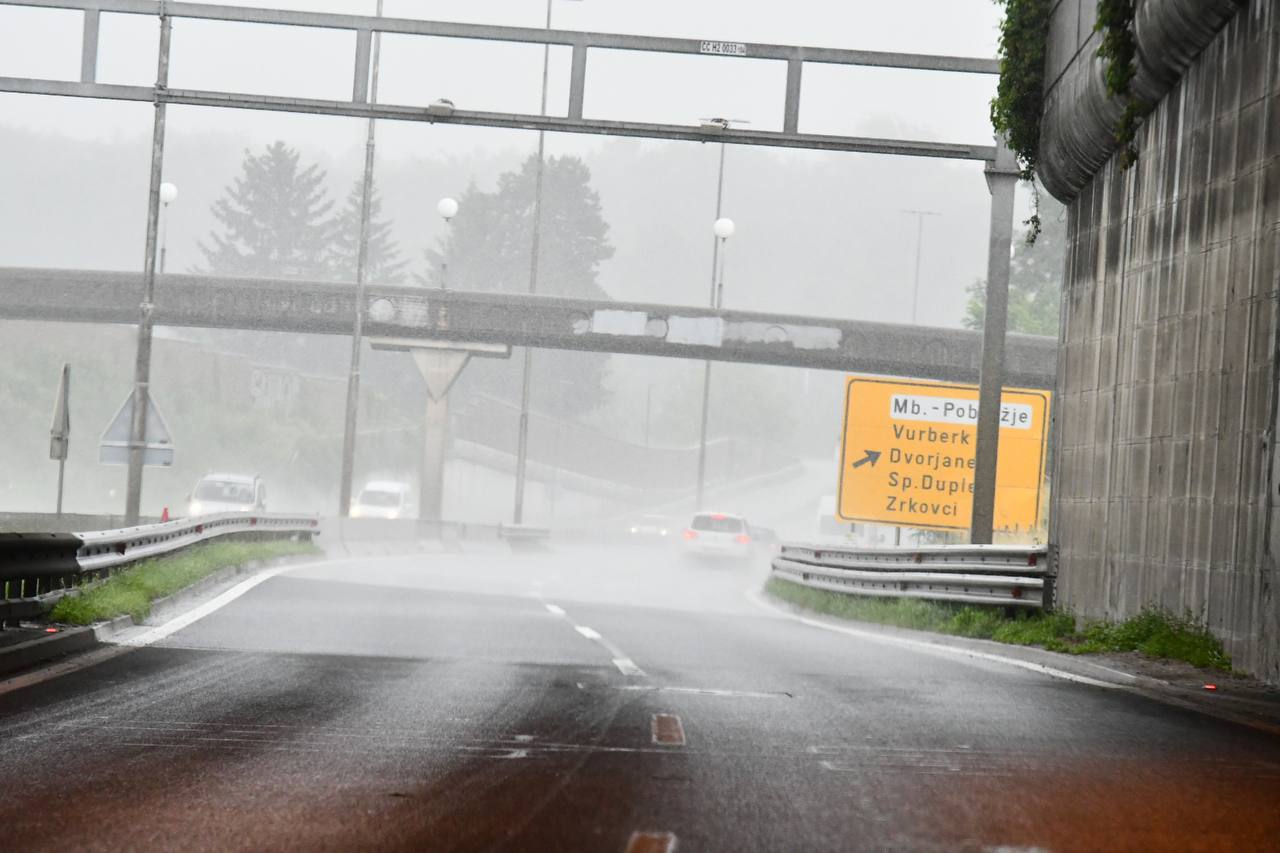 Meteorologi: Na vidiku večdnevno poslabšanje s padavinami in nizko mejo sneženja