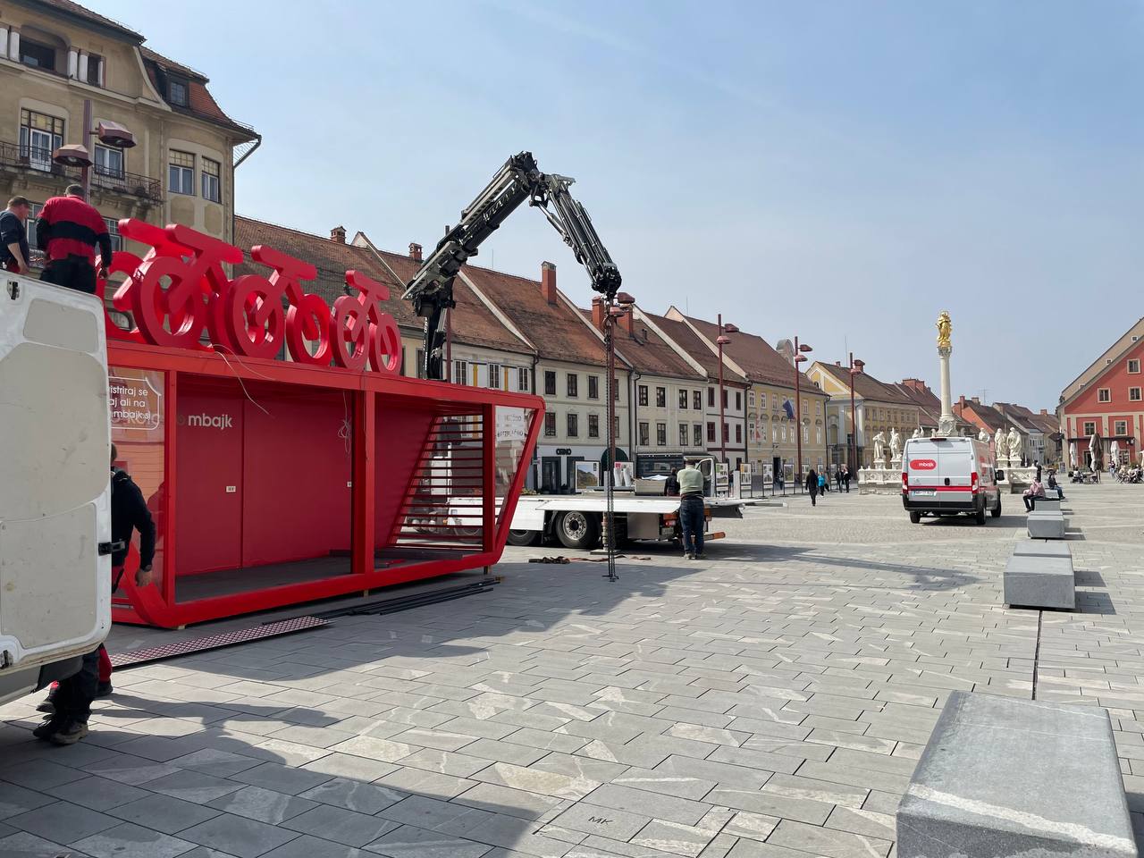 FOTO: V centru Maribora raste sistem izposoje koles
