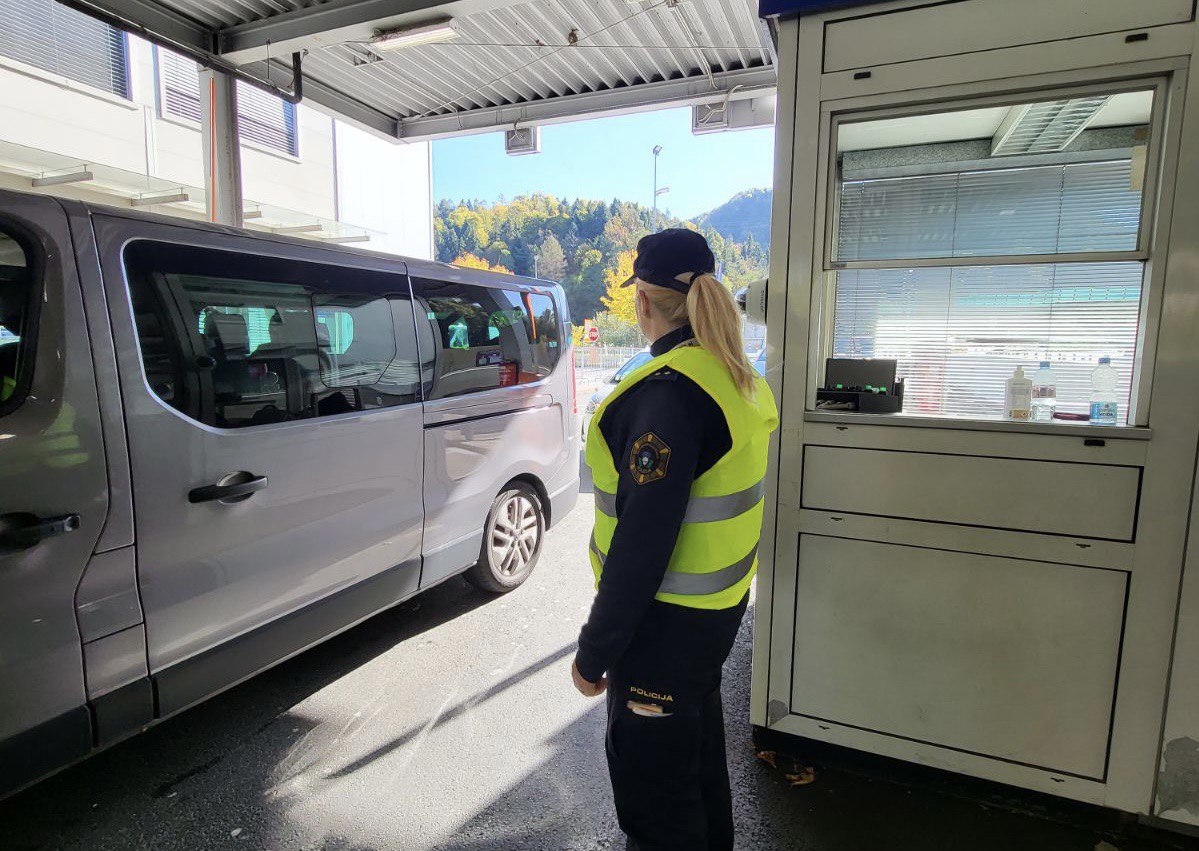 Pred prazniki še za šest mesecev podaljšali nadzor na meji s Hrvaško in Madžarsko