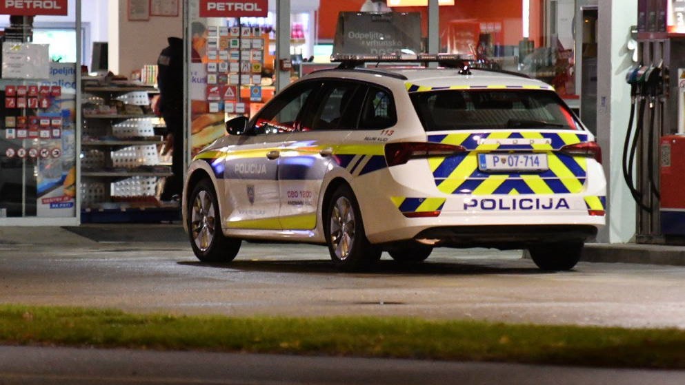 Visoke cene goriva terjajo svoj davek: Moški sredi dneva ukradel skoraj 500 litrov nafte