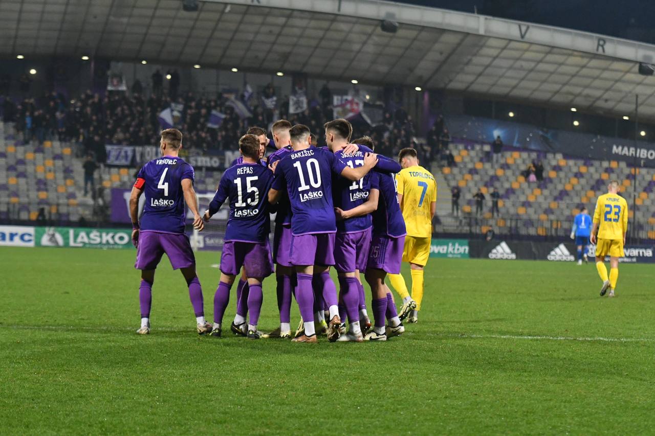 FOTO: NK Maribor do zanesljive zmage nad Domžalčani