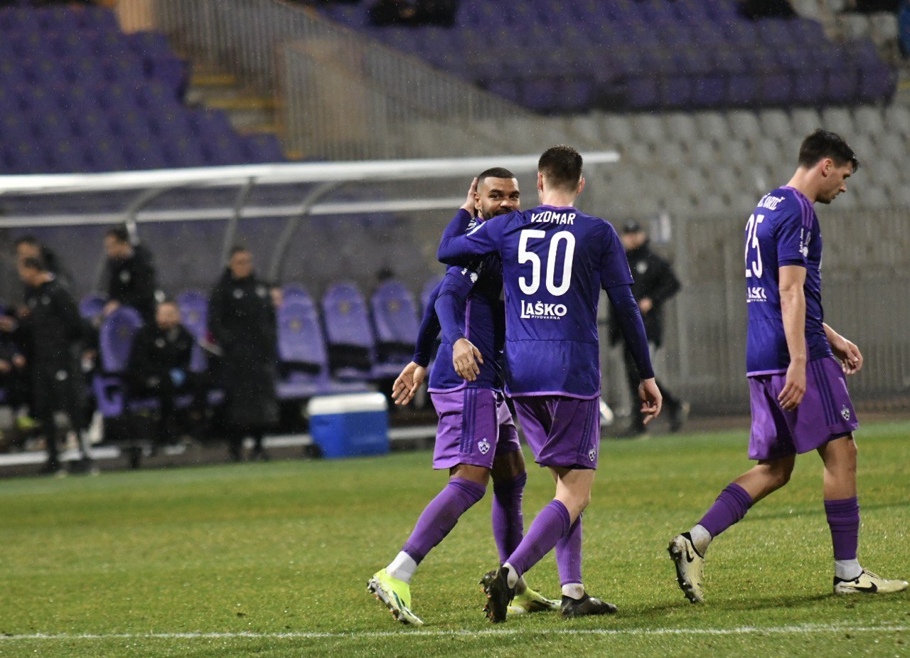 Šok v Ljudskem vrtu: Radomlje izločile Maribor