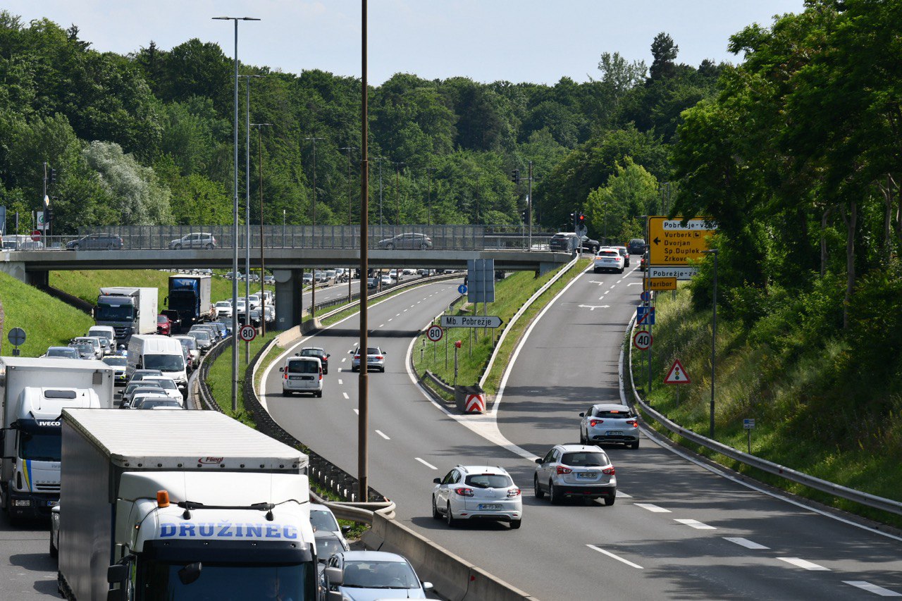 Digitalizacija slovenskih avtocest: Dars bo lahko komuniciral z vsakim vozilom