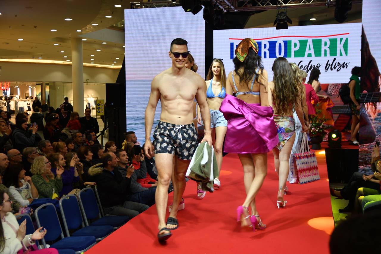FOTO: To so Europarkovi modni trendi za pomlad in poletje 2024