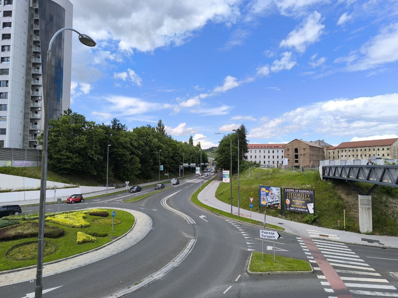 Poletne temperature bodo prišle in hitro odšle, a meteorologi pravijo, da po mokrem juniju sledi ...