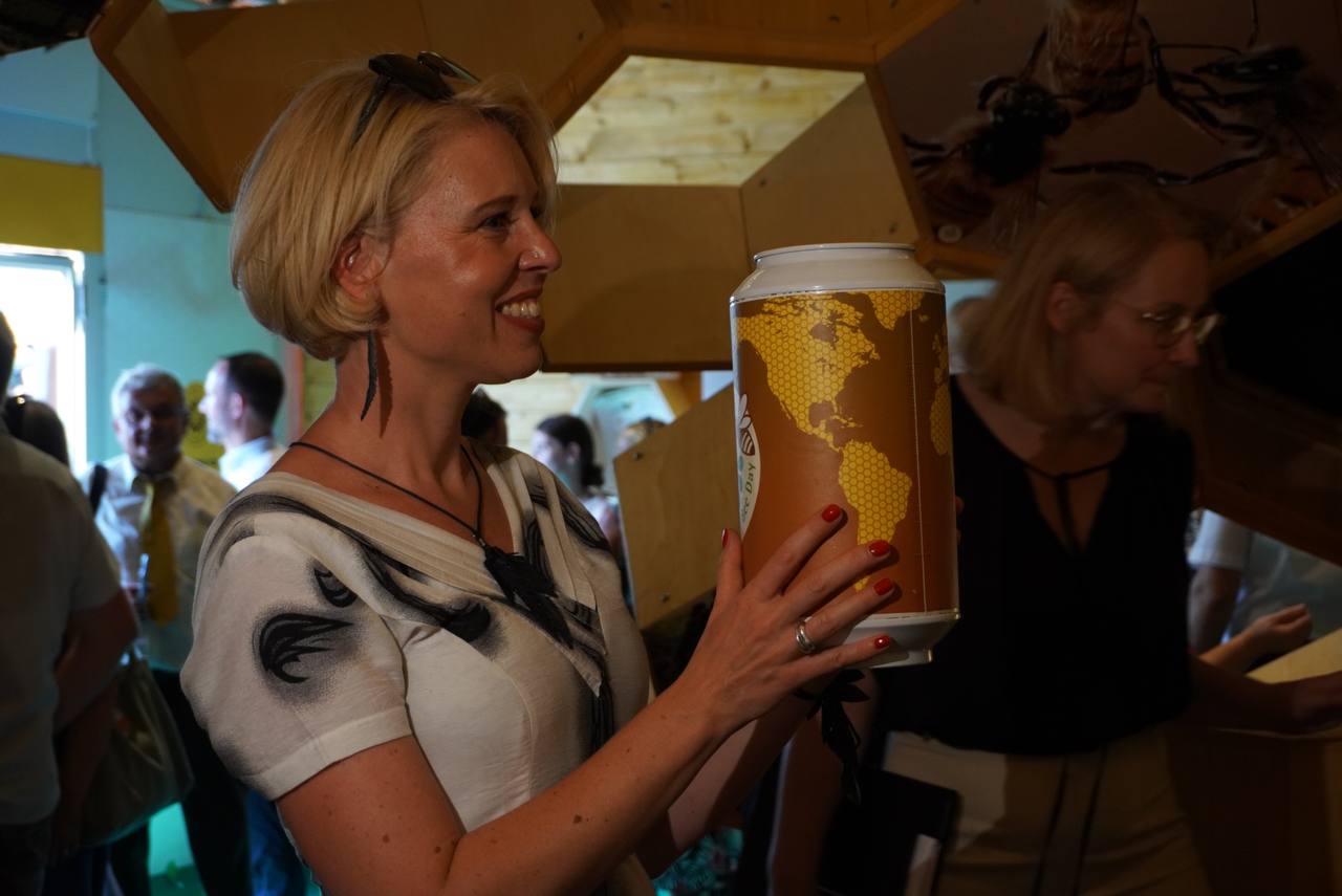 Klakočar Zupančič o sejmu Agra: ''Vsi poznate mojo strast do živali, tam sem se dolgo zadržala''