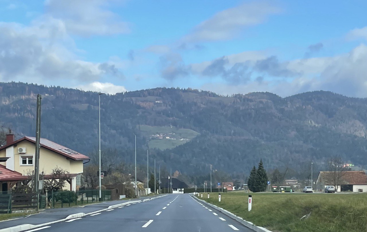 Takšno vreme meteorologi napovedujejo za danes