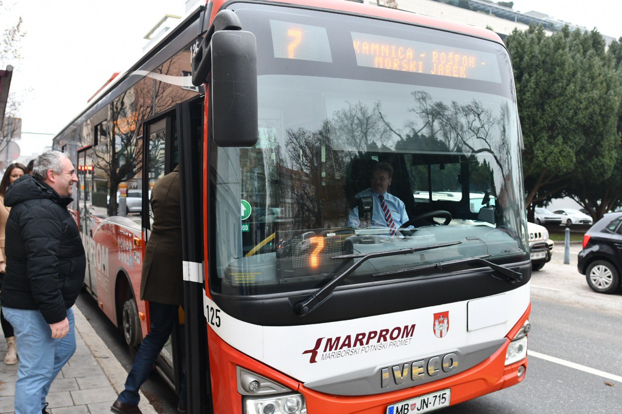 Pozor! Od četrtka nov, počitniški vozni red avtobusov