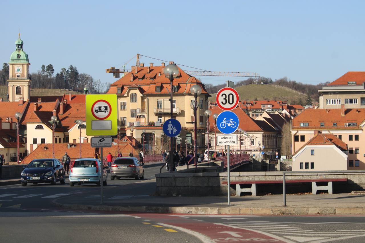 Uživajte v preostanku vikenda: Prihaja daljše obdobje padavin, nato pa hladna fronta