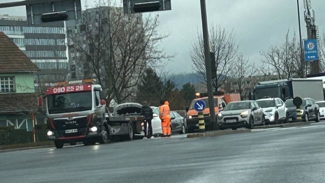 FOTO: Bodite pripravljeni na gnečo, težave v času prometne konice na Cesti Proletarskih brigad