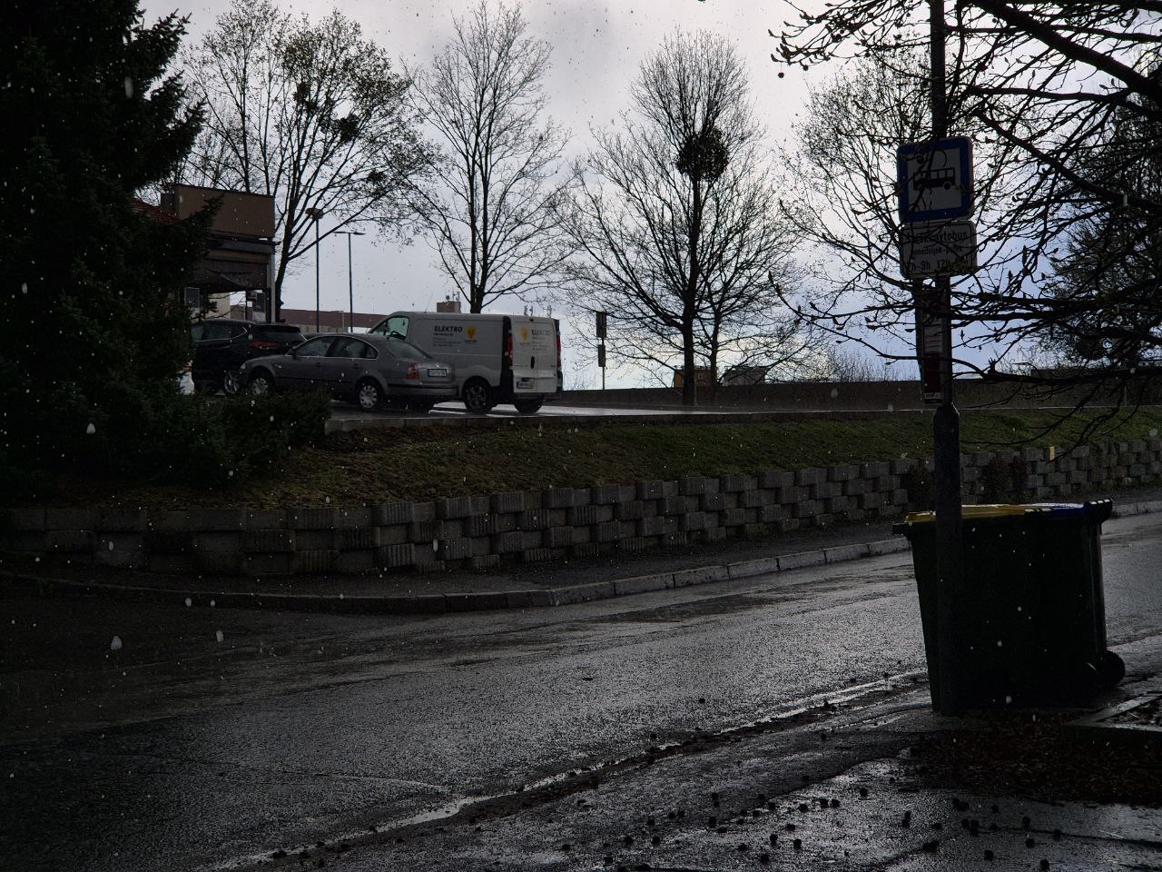 Meteorologi opozarjajo: Vračajo se nevihte, spet grozijo toča in sunkovit veter