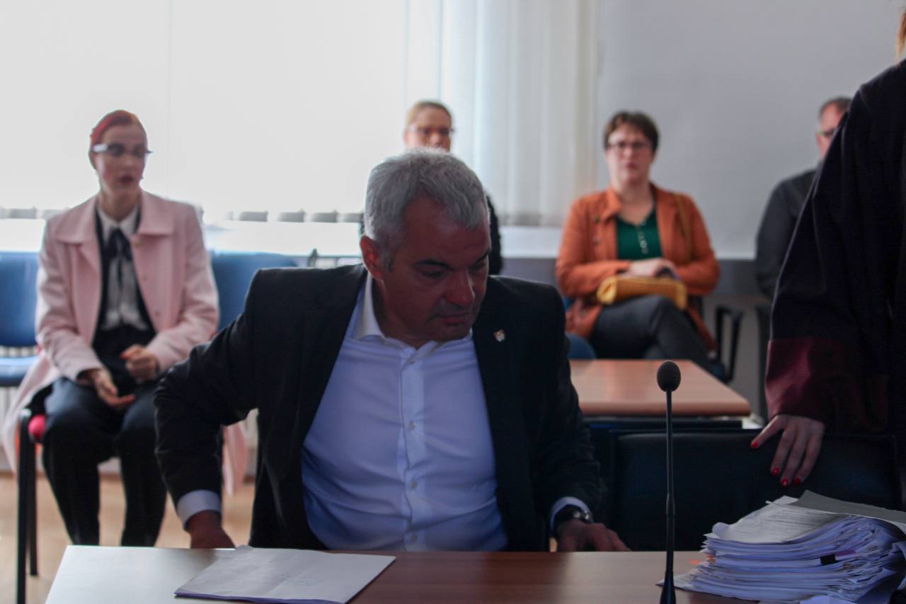Arsenovič doživel poraz na sodišču: Holding ostaja pod nadzorom mestnega sveta
