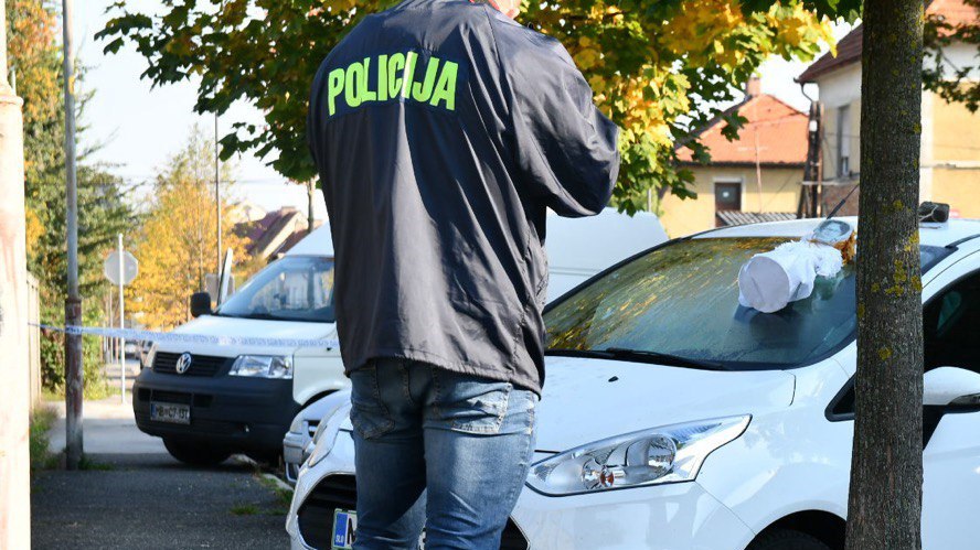 V Mariboru skupina mlajših fantov pristopila do sovrstnika in od njega zahtevala denar