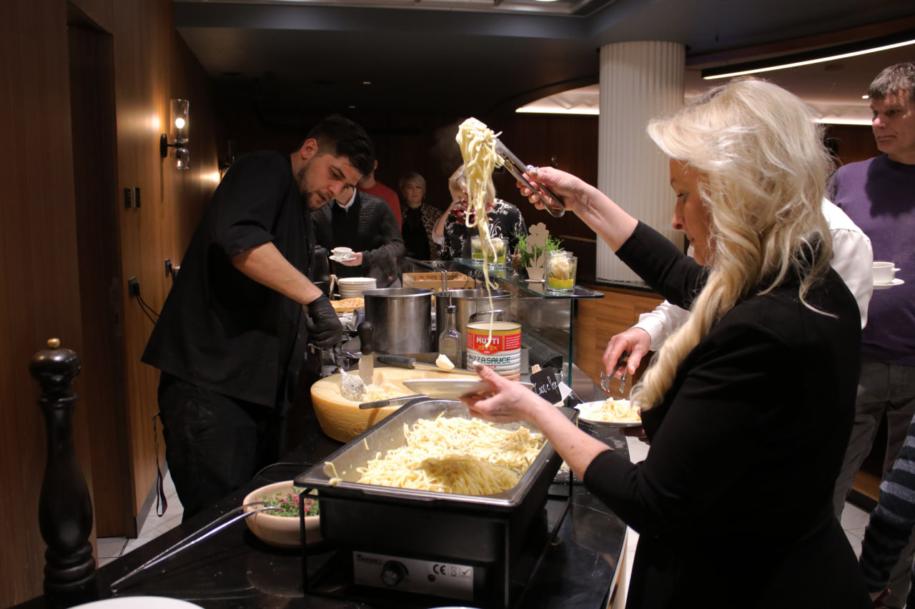 Ko zadiši po parmezanu in porketi: Kako je v Habakuku potekal Italijanski brunch? (FOTO in VIDEO)