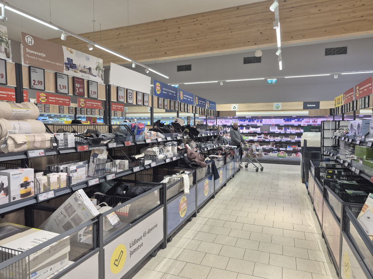 Slovenski trgovci v skrbeh zaradi tega, kar se dogaja s kupci