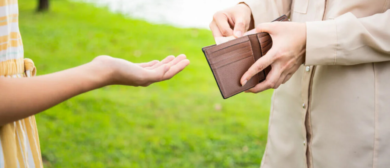 Vas je nekdo prosil za denar v imenu gluhih? Pokličite 113