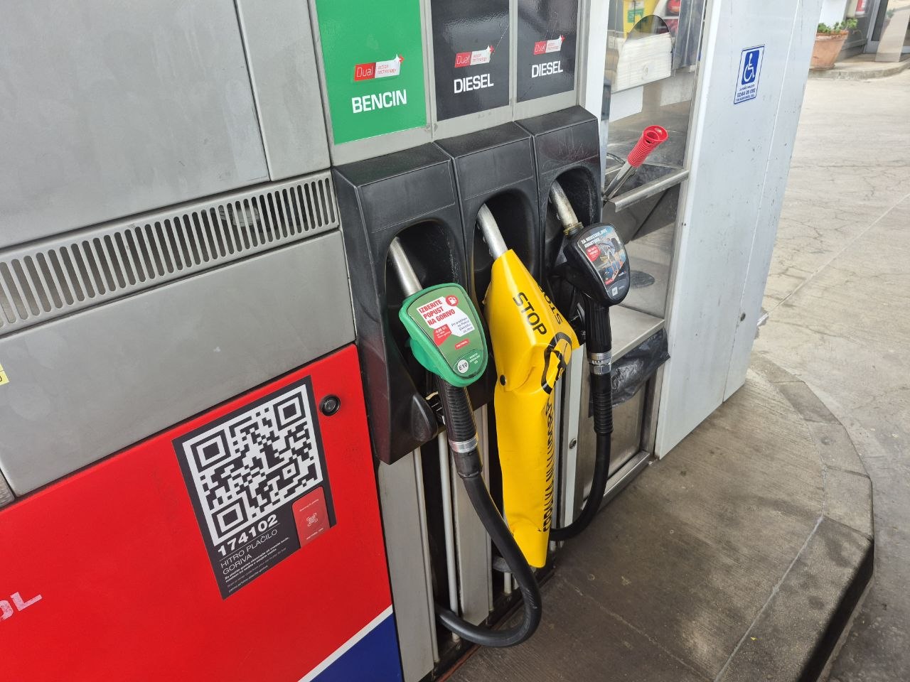 Nove cene goriv: Jutri se bosta konkretno pocenila dizel in kurilno olje, bencin pa ...