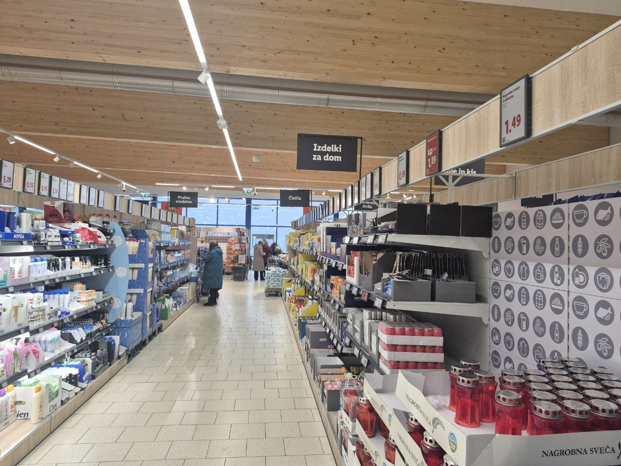Kaj se dogaja? S polic trgovin umaknili več izdelkov, med njimi tudi Lidl in Eurospin