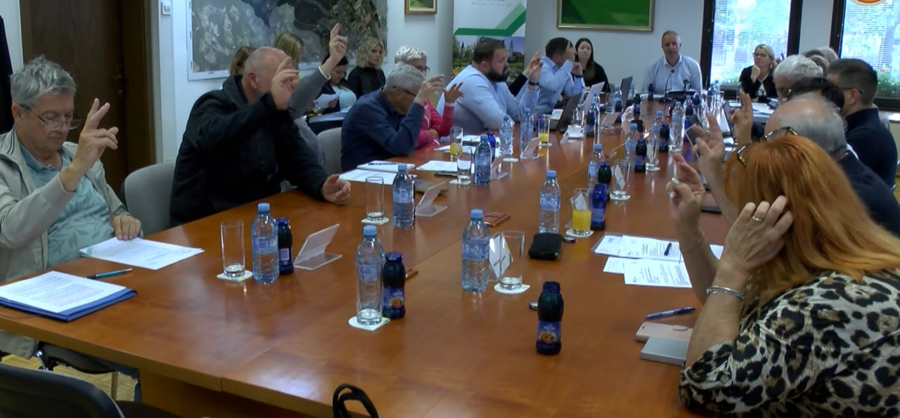 Svetniki soglasno potrdili spremembe prostorskih načrtov v Hočah