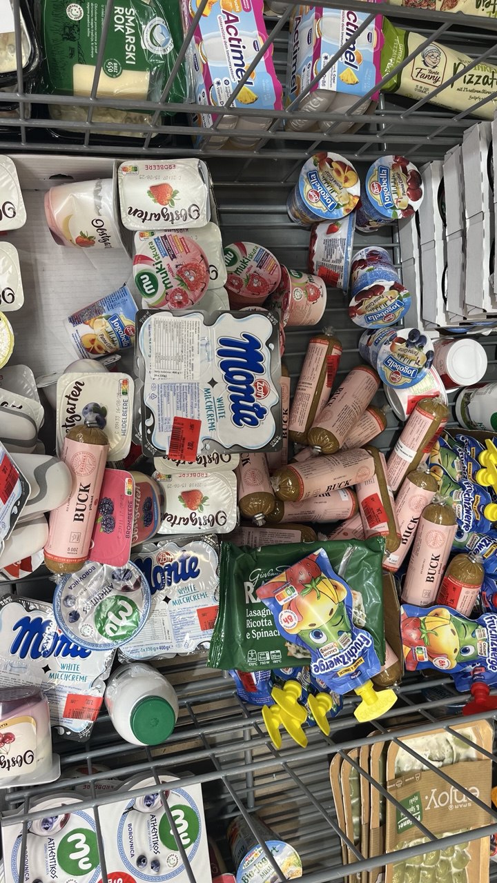Kaj storijo Hofer, Lidl, Spar in drugi s hrano po pretečenem roku uporabe?