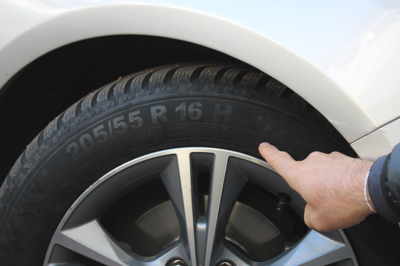 Kaj vas čaka, če vas policija ujame brez zimske opreme?