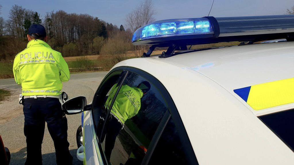 Policija bo ta teden lovila prehitre voznike, zaradi hitrosti letos umrlo že 23 ljudi