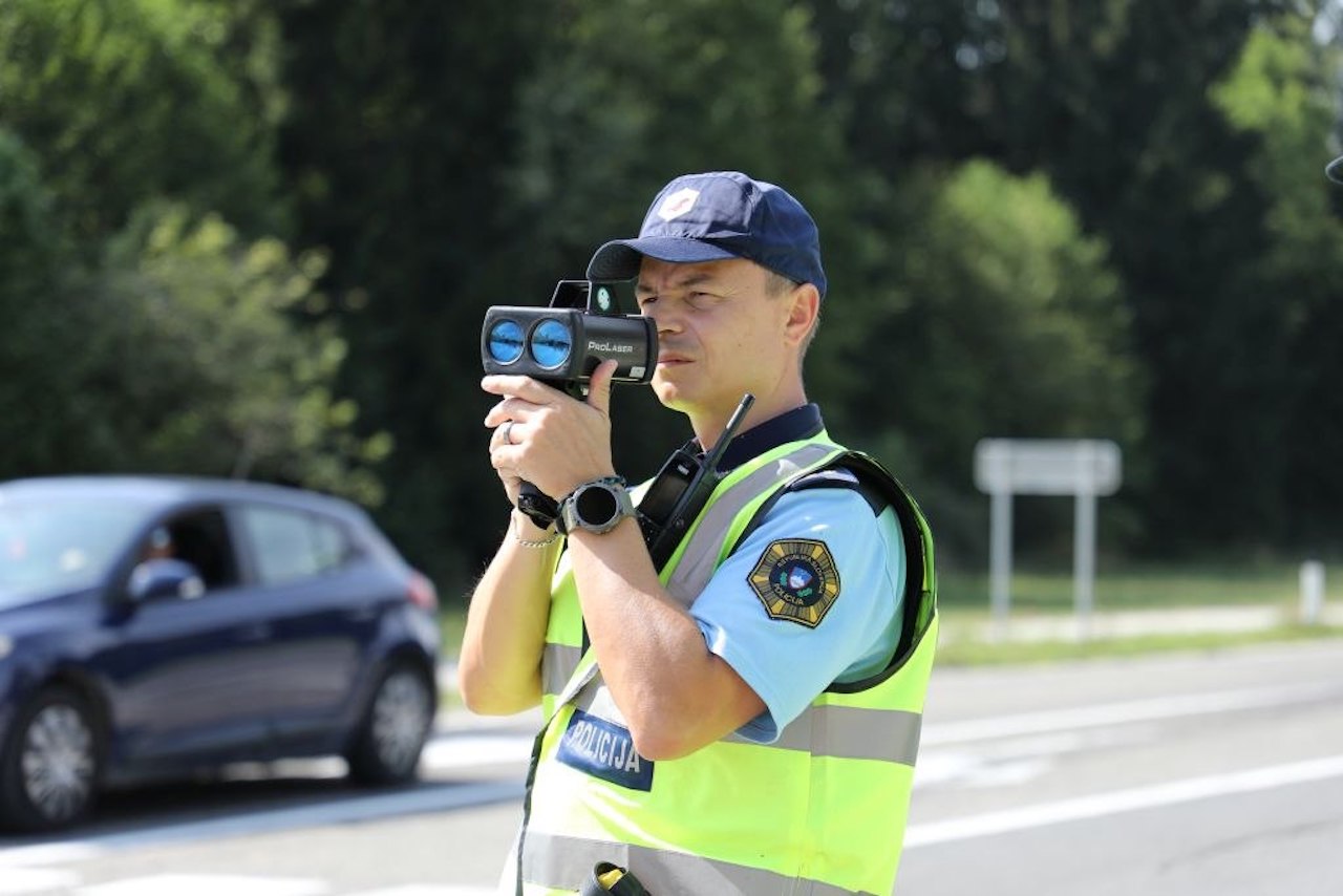 Maratonski nadzor hitrosti: Tukaj bodo na vas prežali policisti v Mariboru