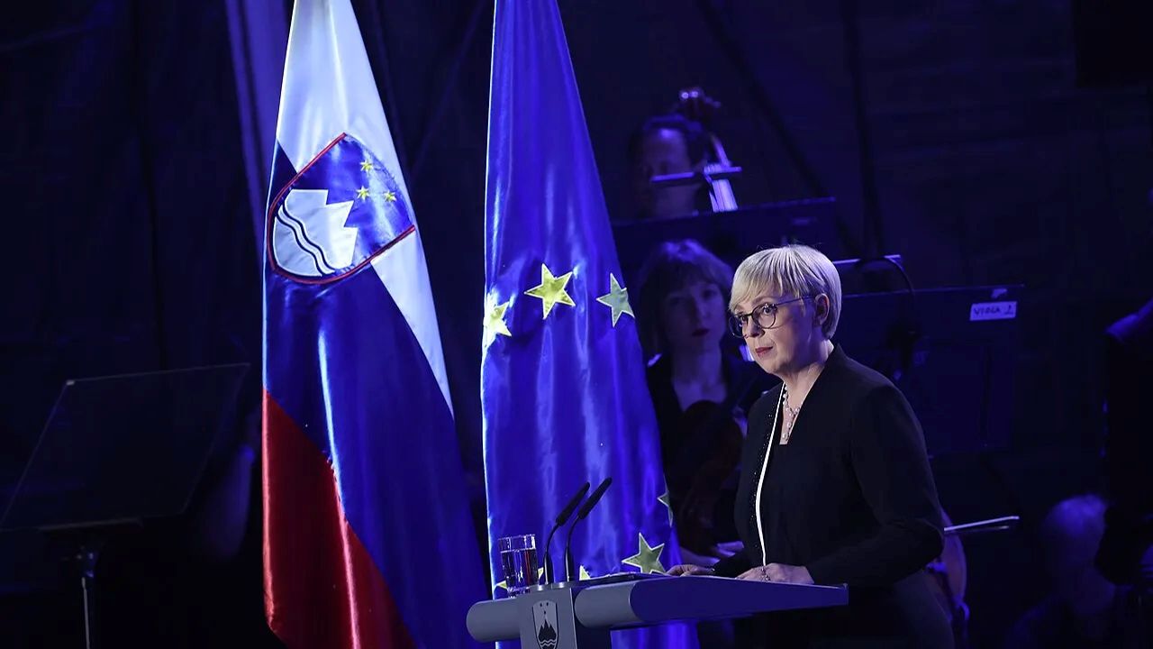35 let od odhoda zadnjega vojaka JLA: Danes v Kopru državna proslava brez predsednice